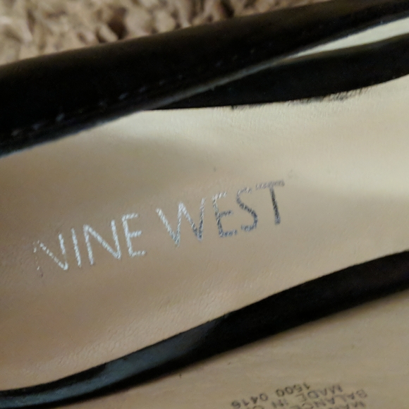 Classic Black Heels - Picture 5 of 8